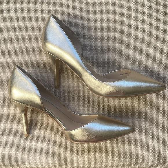 WHBM Ella Leather D'Orsay Heels Gold Metallic 5.5M - Picture 6 of 9